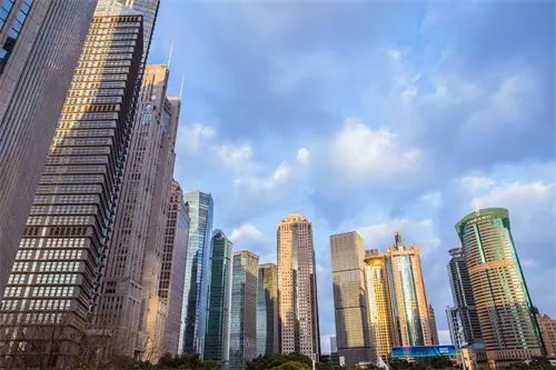 里建哪里有美食